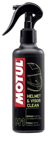 MOTUL M1 Helmet & Visor Clean